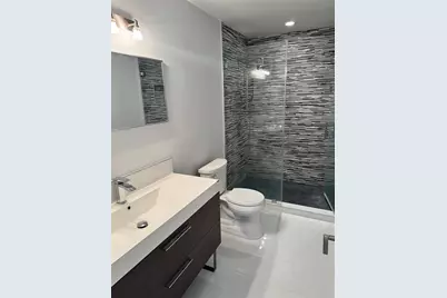 8201 NW 198th Street, Hialeah, FL 33015 - Photo 20