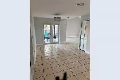 8201 NW 198th Street, Hialeah, FL 33015 - Photo 6