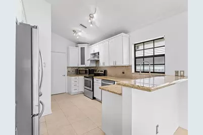 [Address not provided], Boynton Beach, FL 33472 - Photo 2