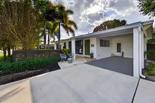 2701 NE 10th Terrace, Wilton Manors, FL 33334 - Photo 2