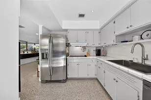 2701 NE 10th Terrace, Wilton Manors, FL 33334 - Photo 20