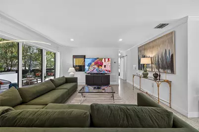 2701 NE 10th Terrace, Wilton Manors, FL 33334 - Photo 10