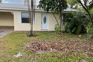 10202 Plant Dr, Palm Beach Gardens, FL 33410 - Photo 2