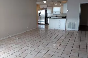 10202 Plant Dr, Palm Beach Gardens, FL 33410 - Photo 4