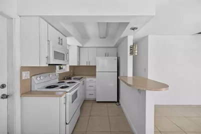 4331 NE 5th Avenue #4331, Oakland Park, FL 33334 - Photo 6