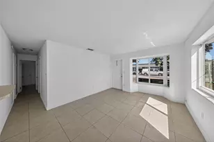 4331 NE 5th Ave, Oakland Park, FL 33334 - Photo 8