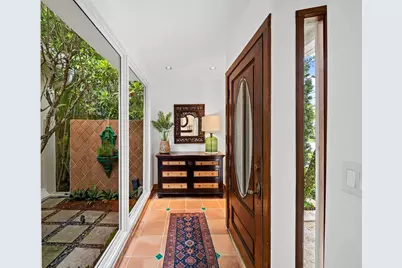 347 Poinciana Drive, Fort Lauderdale, FL 33301 - Photo 10