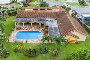 1721 NW 96th Ave, Plantation, FL 33322 - Photo 4