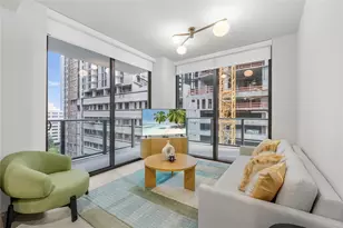 11 NE 6th St, Miami, FL 33132 - Photo 4