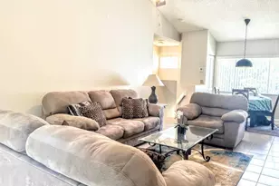 9202 NW 9th Ct, Plantation, FL 33324 - Photo 4