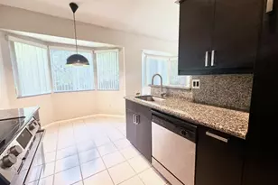 9202 NW 9th Ct, Plantation, FL 33324 - Photo 8