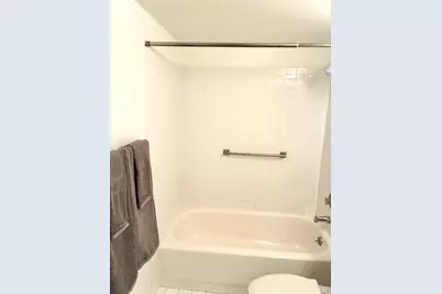 24 Keswick B #24, Deerfield Beach, FL 33442 - Photo 8