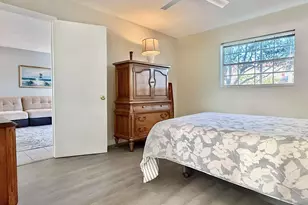 4401 NW 41st St, Lauderdale Lakes, FL 33319 - Photo 12