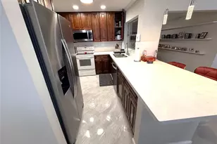 2528 SW Natura Blvd, Deerfield Beach, FL 33441 - Photo 6