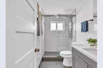 2200 NW 73rd Avenue, Sunrise, FL 33313 - Photo 4