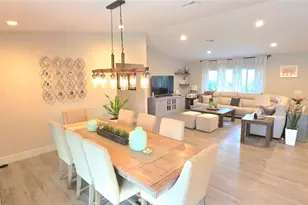 688 NW 100th Ln, Coral Springs, FL 33071 - Photo 6