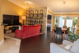 12555 SW 7th Pl, Davie, FL 33325 - Photo 6