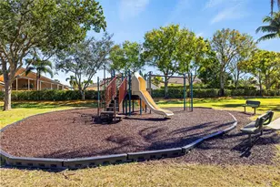 8135 Bellagio Ln, Boynton Beach, FL 33472 - Photo 32