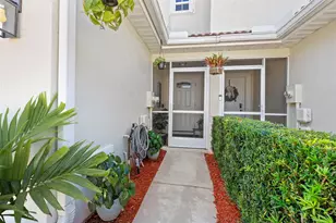 8135 Bellagio Ln, Boynton Beach, FL 33472 - Photo 2