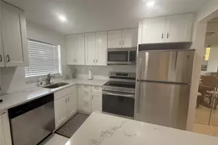 9400 Sunrise Lakes Blvd, Sunrise, FL 33322 - Photo 4