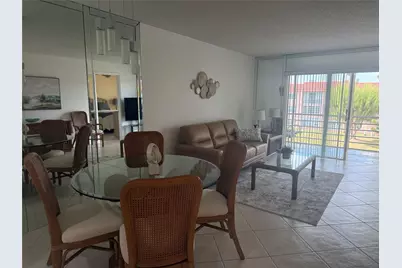 9400 Sunrise Lakes Boulevard #304, Sunrise, FL 33322 - Photo 8