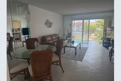 9400 Sunrise Lakes Boulevard #304, Sunrise, FL 33322 - Photo 8