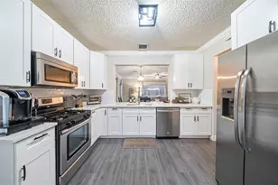 9548 N Vermosa Ln, Tamarac, FL 33321 - Photo 6