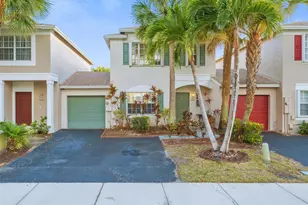 9548 N Vermosa Ln, Tamarac, FL 33321 - Photo 1