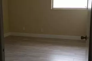 8877 NW 28th Dr, Coral Springs, FL 33065 - Photo 8