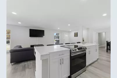 6309 Brookwood Boulevard, Tamarac, FL 33321 - Photo 6