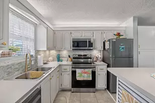 1354 N 12th Ct, Hollywood, FL 33019 - Photo 22