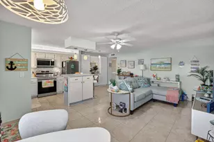 1354 N 12th Ct, Hollywood, FL 33019 - Photo 12