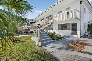 1354 N 12th Ct, Hollywood, FL 33019 - Photo 2