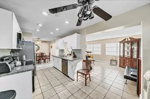 4806 NW 49th Dr, Tamarac, FL 33319 - Photo 8