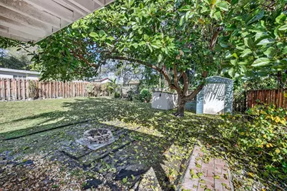 131 SW 7th Terrace, Hallandale Beach, FL 33009 - Photo 32