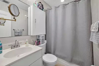 131 SW 7th Terrace, Hallandale Beach, FL 33009 - Photo 8