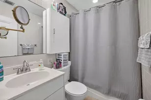 131 SW 7th Terrace, Hallandale Beach, FL 33009 - Photo 8