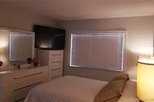 1560 McKinley St, Hollywood, FL 33020 - Photo 4