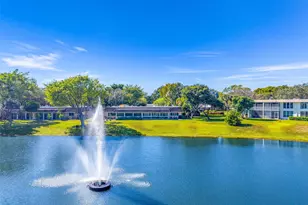 3651 Oaks Clubhouse Dr, Pompano Beach, FL 33069 - Photo 22