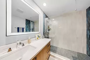 3651 Oaks Clubhouse Dr, Pompano Beach, FL 33069 - Photo 16