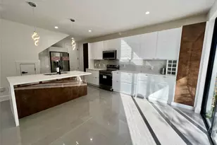 1292 NE 35th St, Oakland Park, FL 33334 - Photo 10