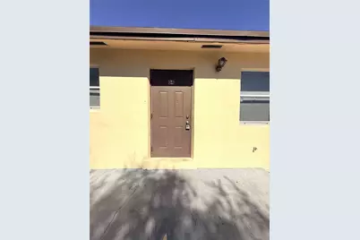 2721 Avenue #D4, West Palm Beach, FL 33404 - Photo 2