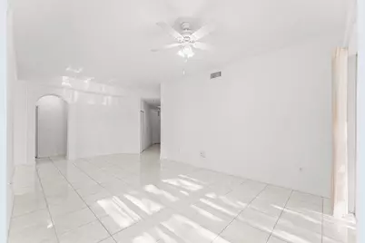 7832 E Exeter Boulevard #102, Tamarac, FL 33321 - Photo 24