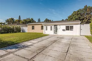 18340 NE 20th Ct, Miami, FL 33179 - Photo 4