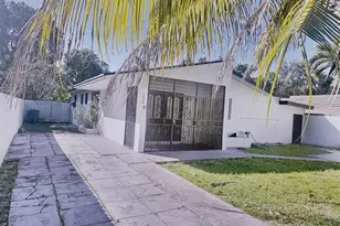 1728 NW 114th St, Miami, FL 33167 - Photo 2