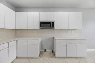 2332 SW 126th Ave, Miramar, FL 33027 - Photo 14