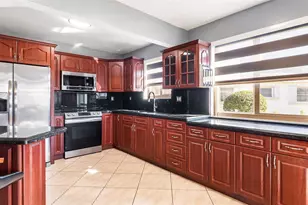 3140 Sheridan Ln, Hollywood, FL 33021 - Photo 16