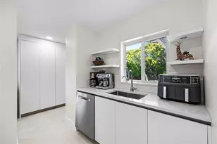 2233 NE 30th Ct, Pompano Beach, FL 33064 - Photo 30