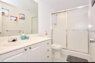 19370 Collins Ave, North Miami Beach, FL 33160 - Photo 22