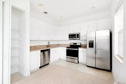 6809 N Laleside Circle #101, Davie, FL 33314 - Photo 4